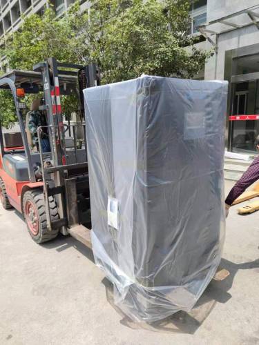 德州蘇州市某公司機器落位現場